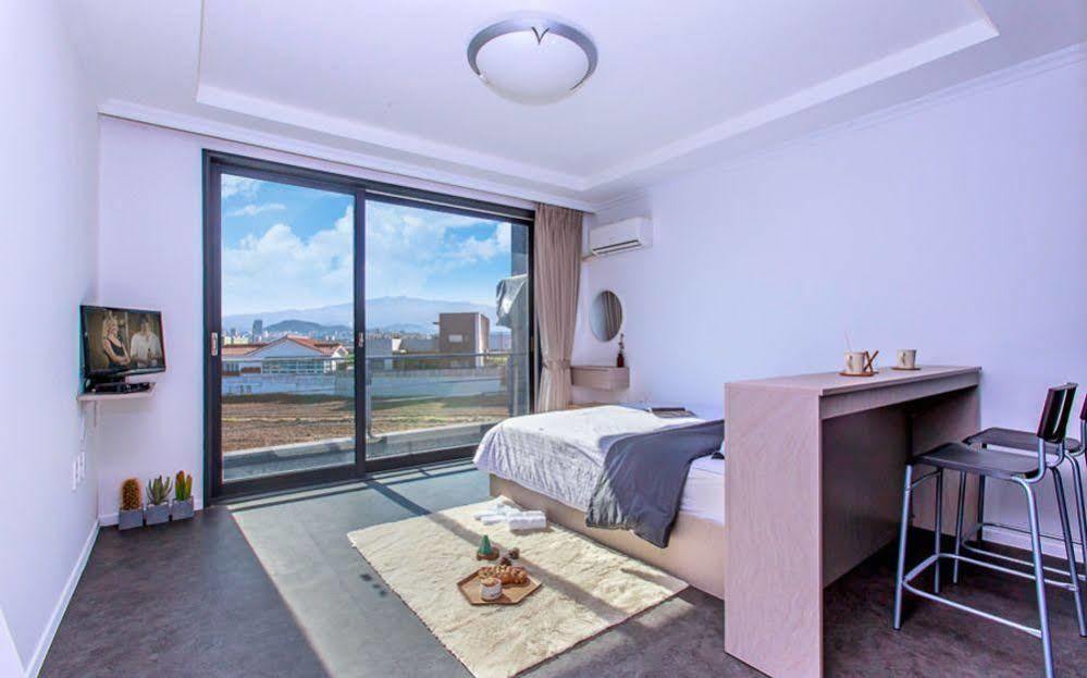 Maniju Pension Oedo-dong Экстерьер фото