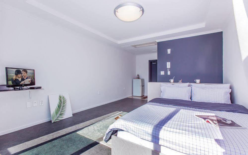 Maniju Pension Oedo-dong Экстерьер фото